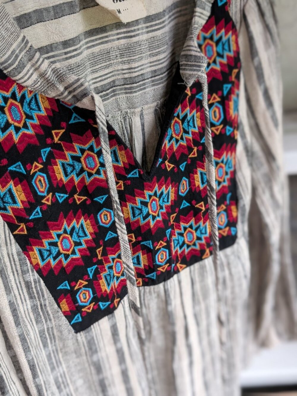 Savanna Jane Embroidered Southwestern Striped Peasant Top Medium - Picture 2 of 3